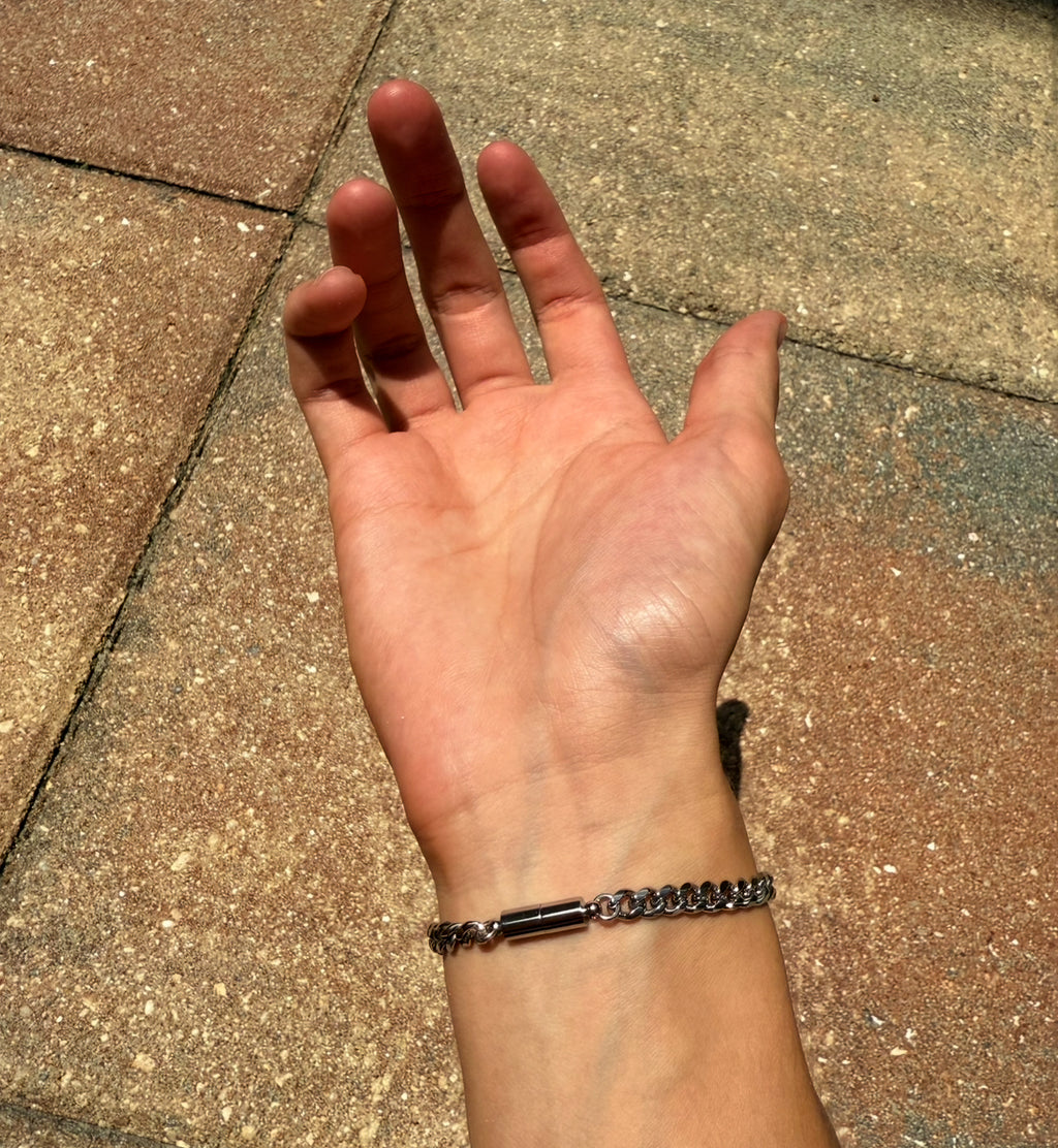 Oruma 02 | Silver Cuban Chain Magnetic Bracelet